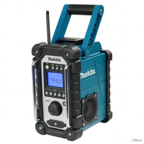 Loan tích hợp Radio dùng Pin và điện Makita DMR108